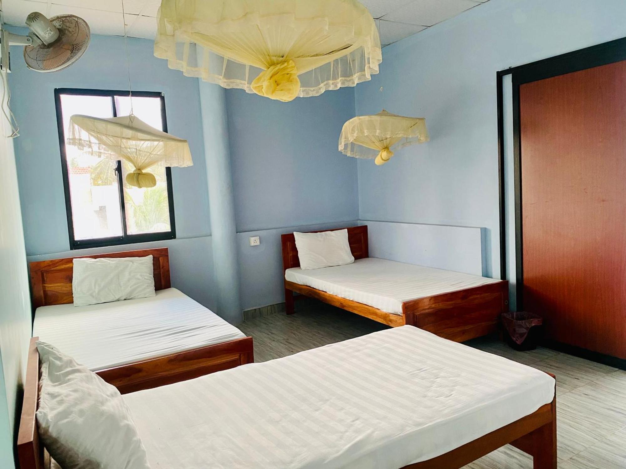 Montana Rest Hotel Anuradhapura Bagian luar foto