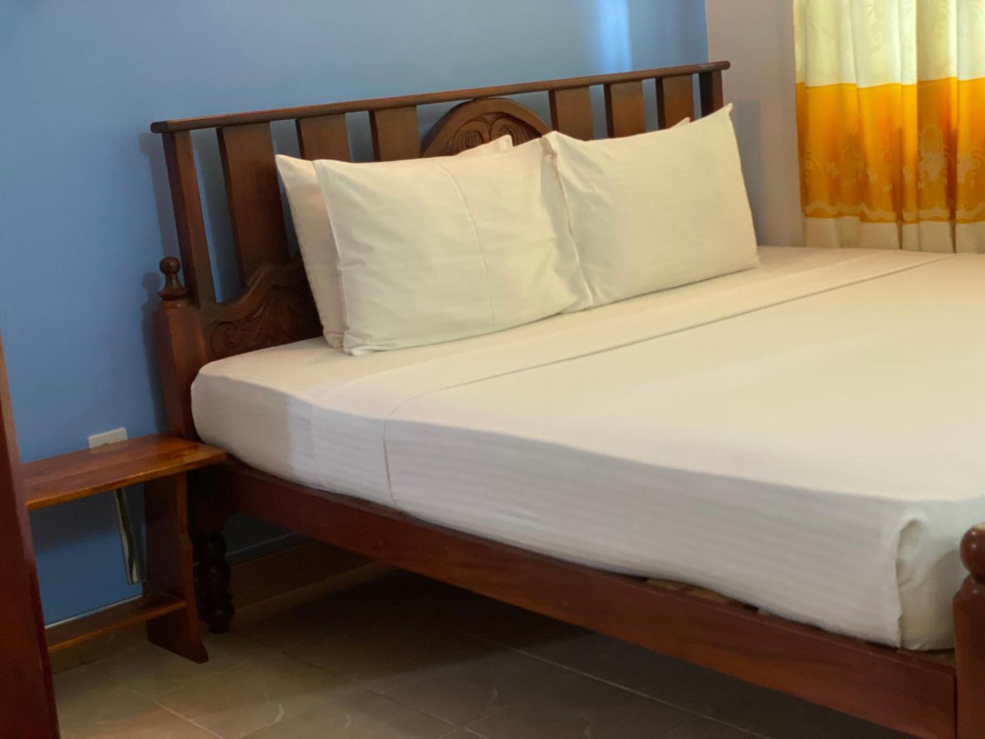 Montana Rest Hotel Anuradhapura Bagian luar foto