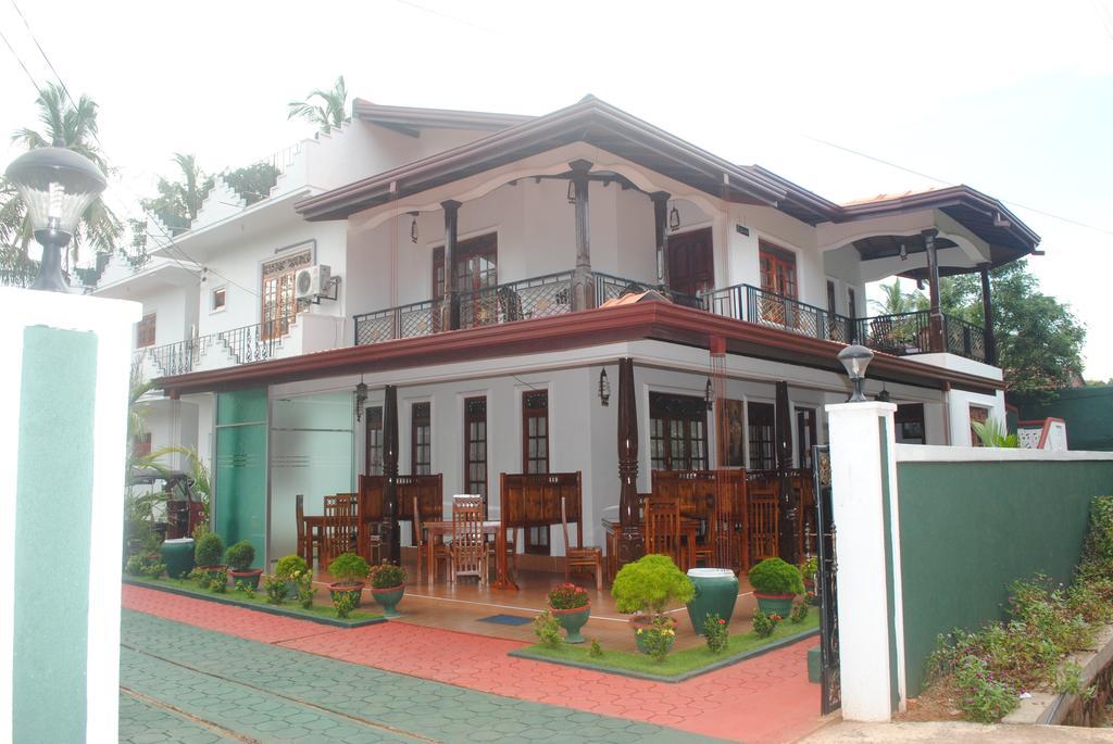 Montana Rest Hotel Anuradhapura Bagian luar foto